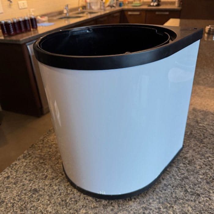 Waste-Bin.It Classic - Black plastic Bin, 13 litres capacity