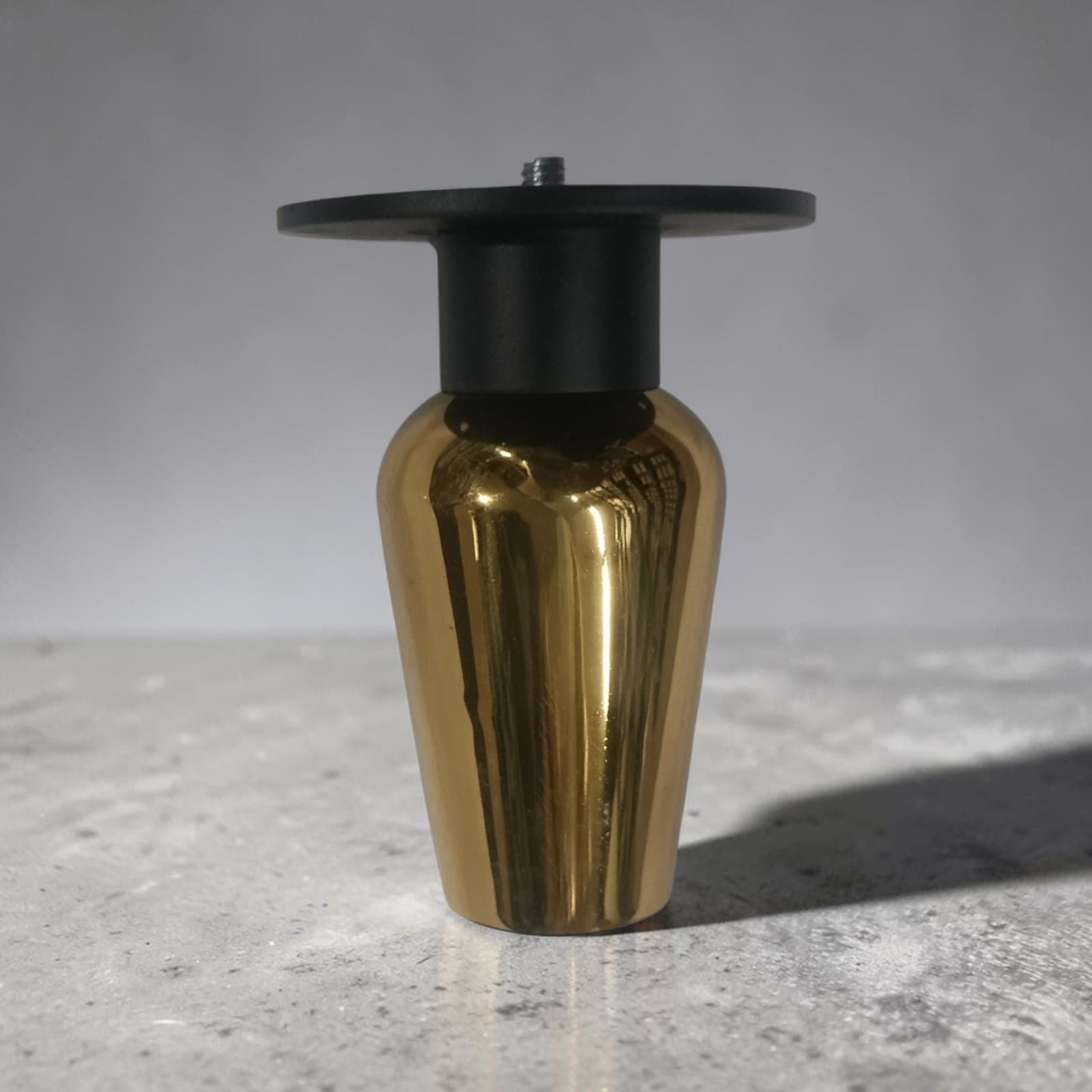 Gelests (089-GK 4 inch) Tapered Sofa Leg – Gold