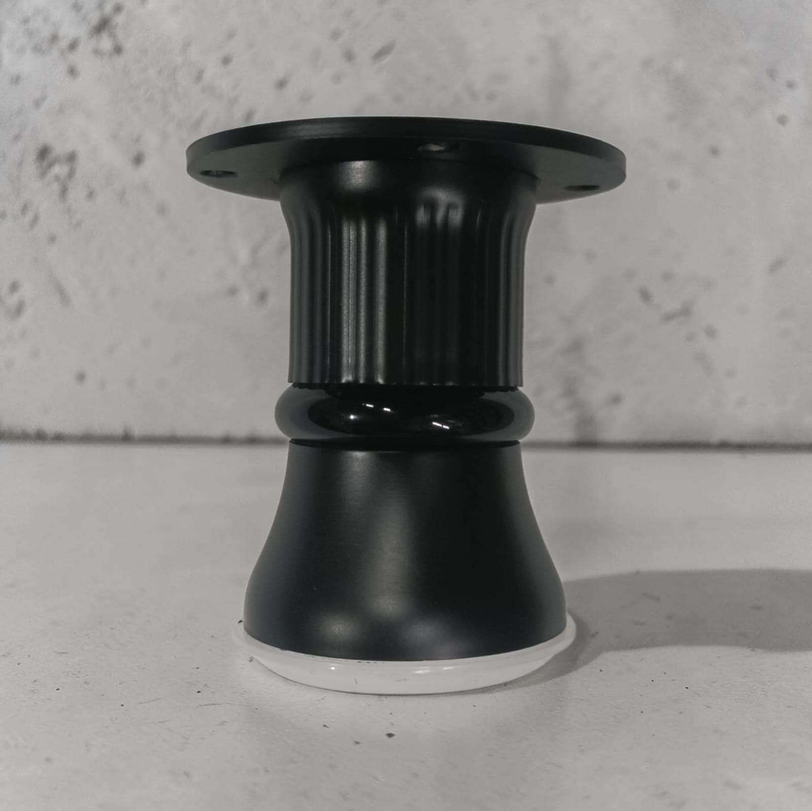 Gelests (090-K 3 inch) Tapered Sofa Leg – Black